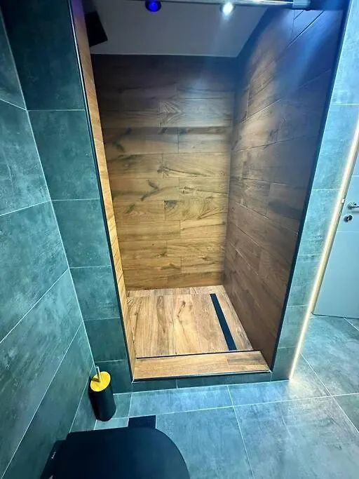 فيلة Sevi House Suite سالونيك